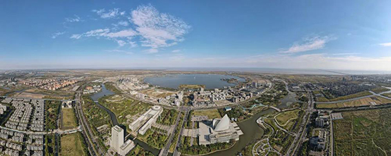 這是上海臨港新城滴水湖全景（2020年10月25日 無人機拼接照片）wx.jpg
